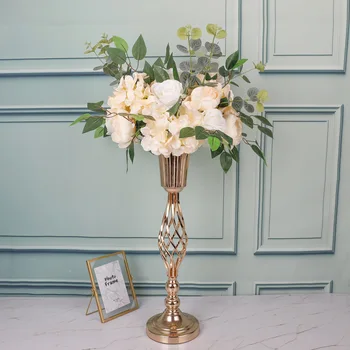 החתונה אביזרים טוויסט הכביש אגרטל הביתה סידור פרחים קישוטים מלון חתונה זהב אלקטרוליטי ברזל יצוק פמוט