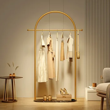 הכניסה בגדי זהב מתלה מתכת השינה במסדרון נורדי בגדים מדף מינימליסטי הביתה Moveis הביתה הביתה רהיטים