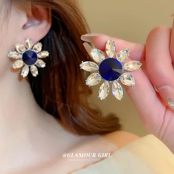 עדין יוקרה זרקונים פרח עגיל קלאסי תכשיטים לנשים אופנתי עגילים קסם מעודן קוריאני אופנה תכשיטים